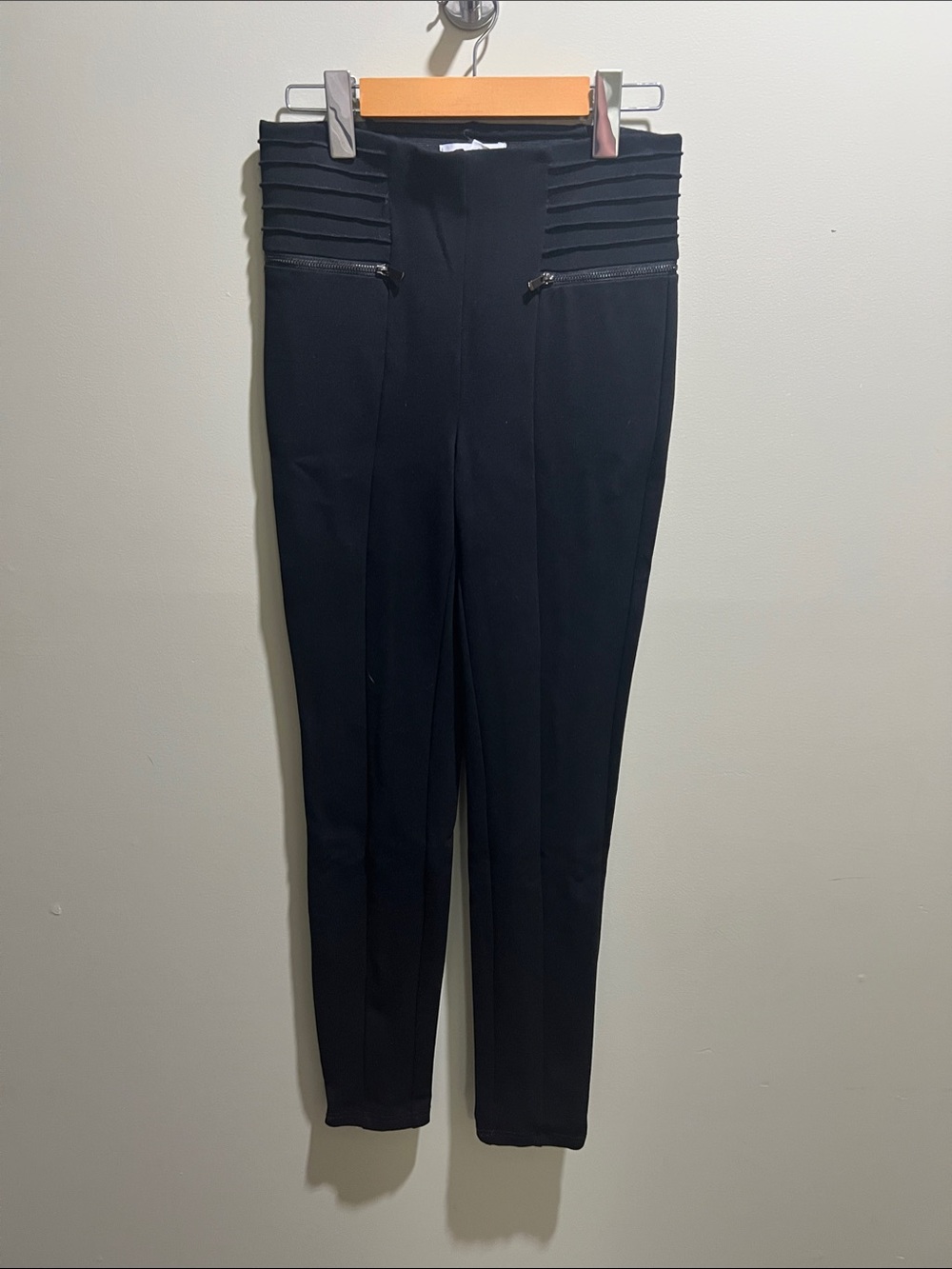 Suzy Shier Black High-Waist Skinny Ponte Pants with Paneled Waist